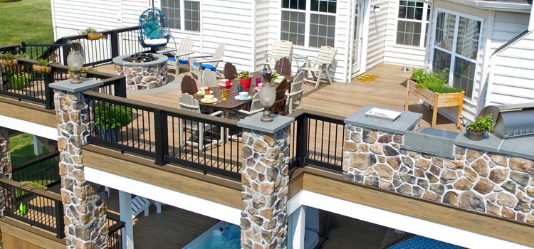 Custom Deck Design Contractors in Woodland Hills, CA